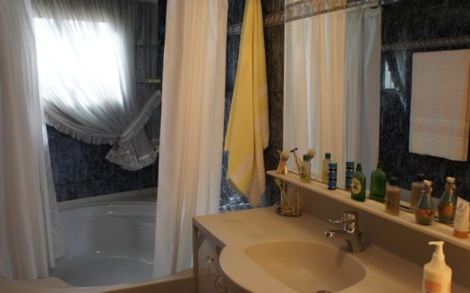 ELEGANT STYLE  APARTMENT IN THE CENTER OF ALICANTE