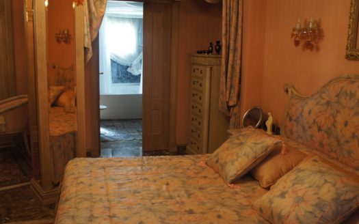 ELEGANT STYLE  APARTMENT IN THE CENTER OF ALICANTE