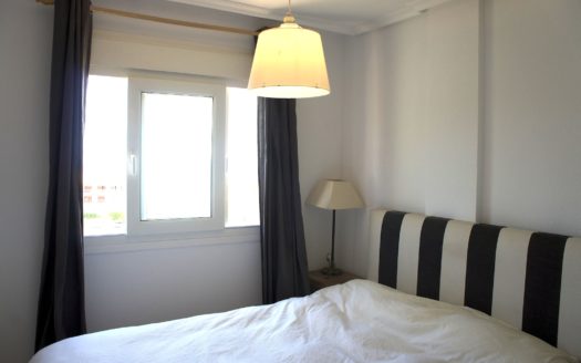 КВАРТИРА С ПАНОРАМНЫМ ВИДОМ В АЛТЕЕ.