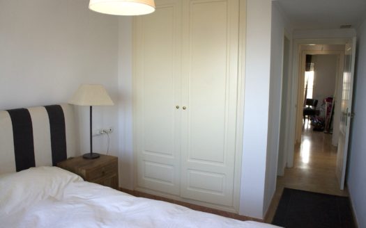 КВАРТИРА С ПАНОРАМНЫМ ВИДОМ В АЛТЕЕ.