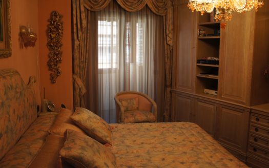 ELEGANT STYLE  APARTMENT IN THE CENTER OF ALICANTE