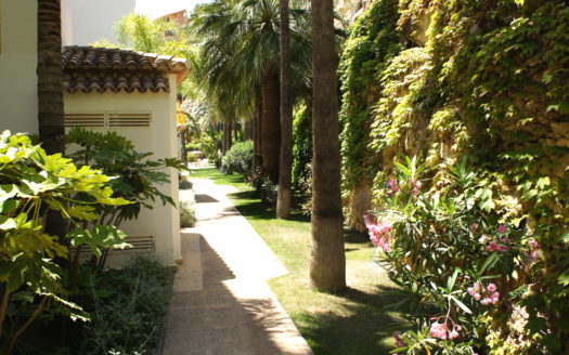 КВАРТИРА С ПАНОРАМНЫМ ВИДОМ В АЛТЕЕ.