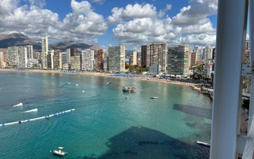 APARTAMENTO EN ALQUILER. BENIDORM