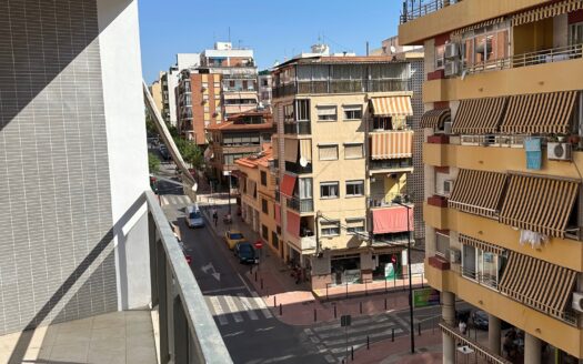 APARTMENT FOR RENT IN BENIDORM