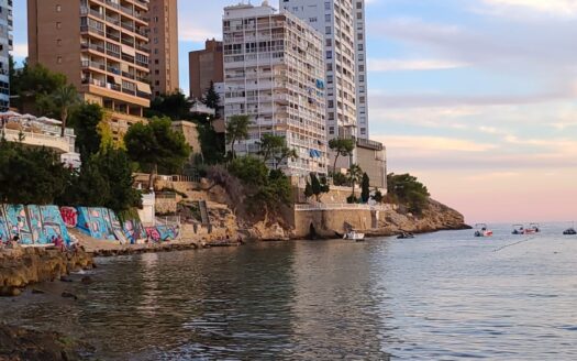 APARTMENT FOR RENT. BENIDORM