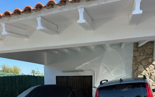 HOUSE WITH THE POOL IN LA NUCIA