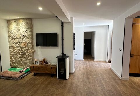 HOUSE WITH THE POOL IN LA NUCIA