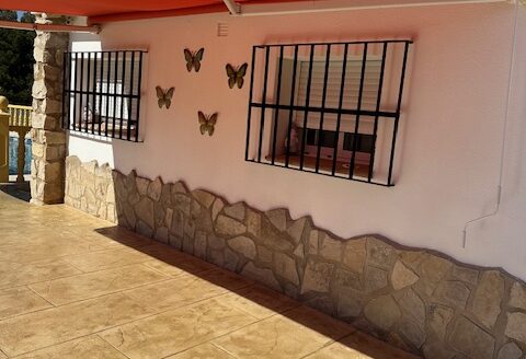 HOUSE WITH THE POOL IN LA NUCIA