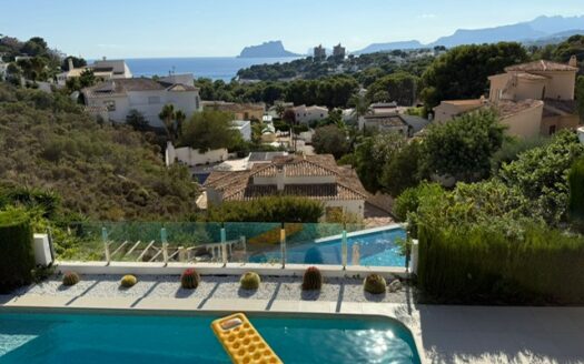 VILLA EN MORAIRA
