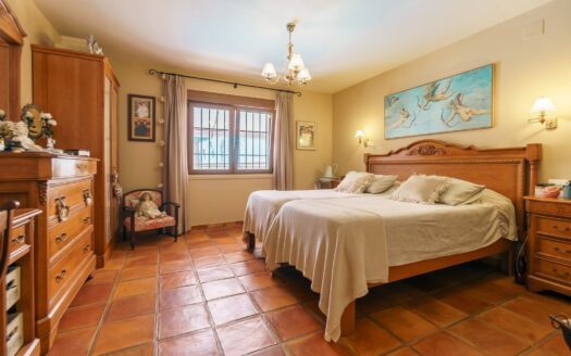 CHALET EN LA NUCIA